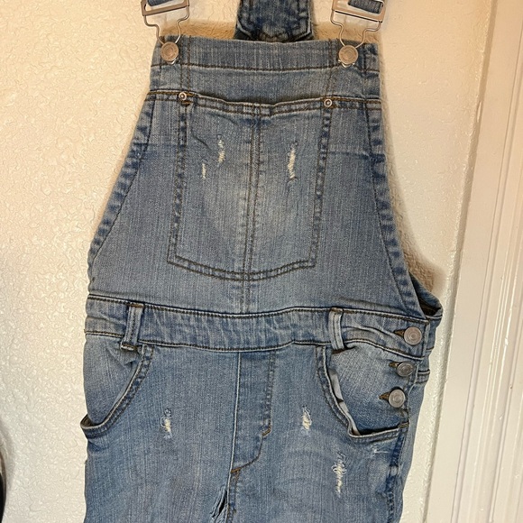 Overalls - Picture 2 of 3